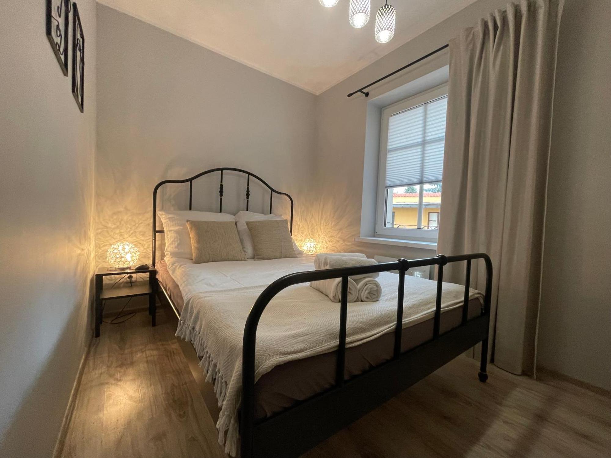 Apartament Przy Cieplickich Tezniach Jelenia Góra Eksteriør billede