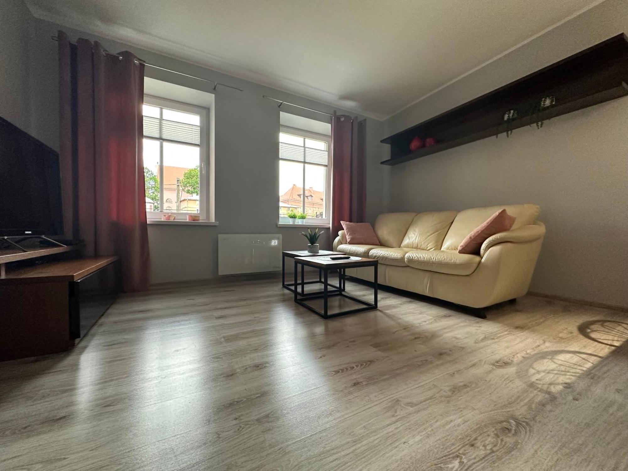 Apartament Przy Cieplickich Tezniach Jelenia Góra Eksteriør billede